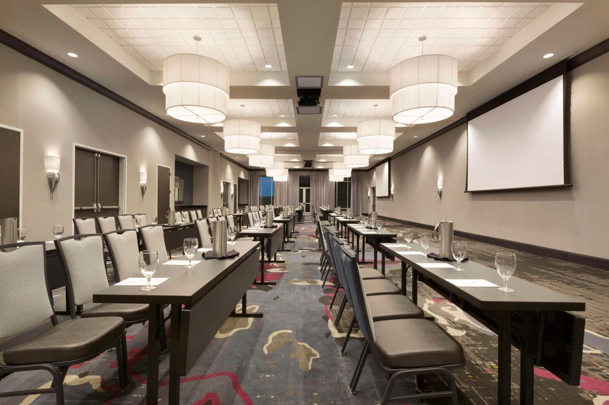 Embassy Suites By Hilton Greenville Downtown Riverplace Εξωτερικό φωτογραφία