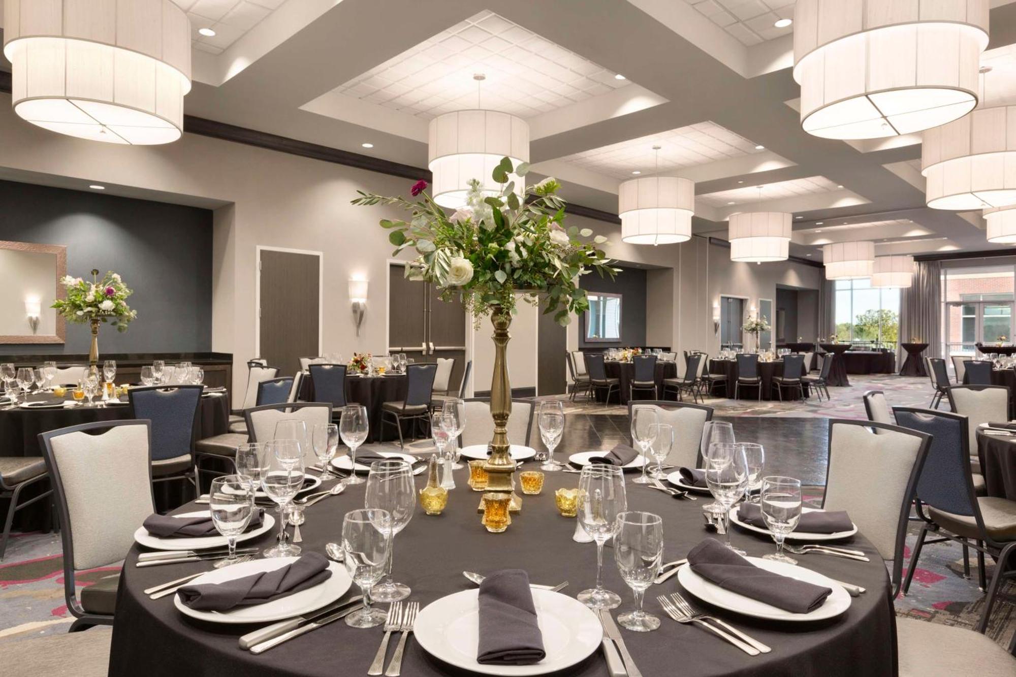 Embassy Suites By Hilton Greenville Downtown Riverplace Εξωτερικό φωτογραφία
