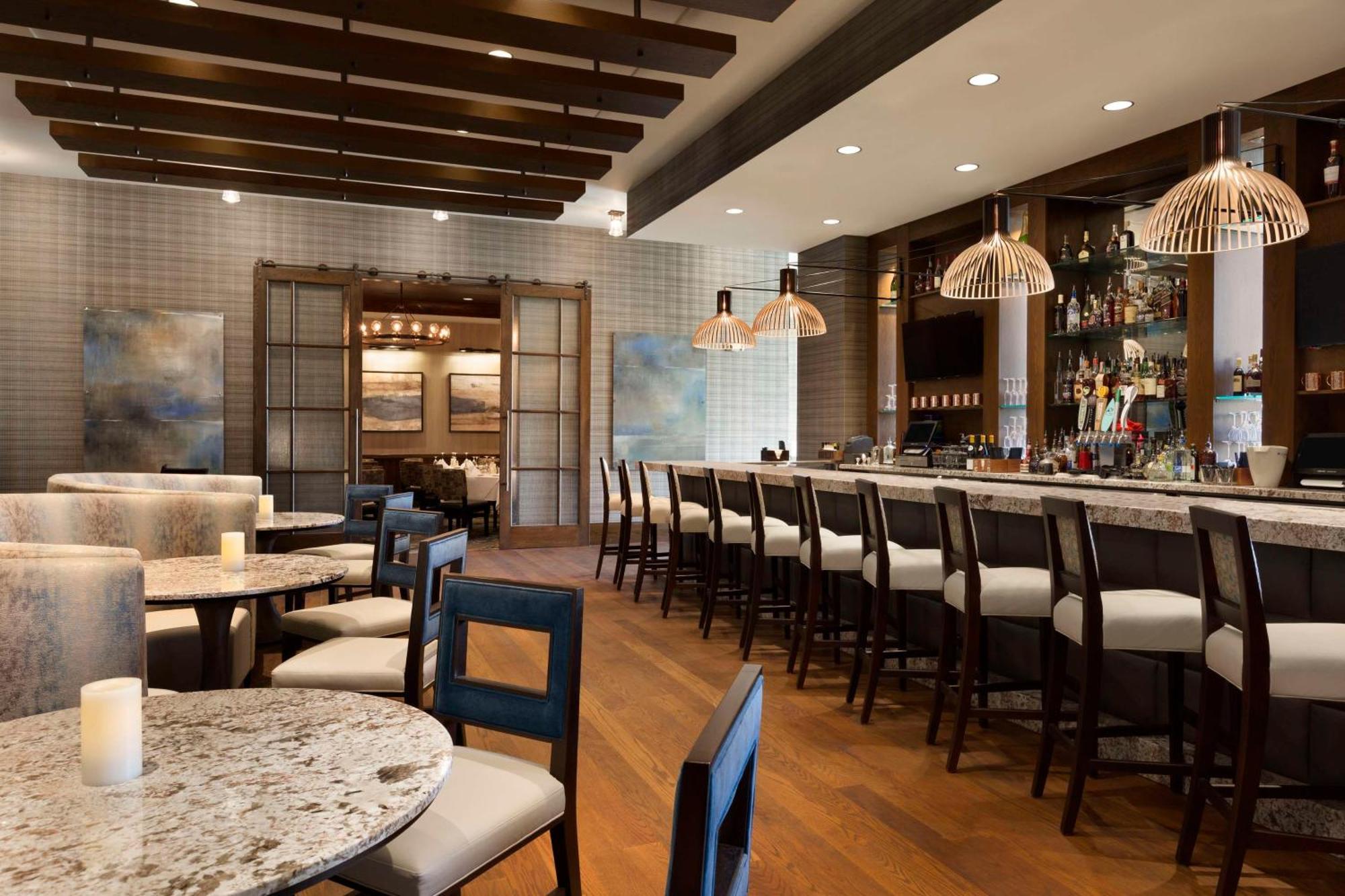Embassy Suites By Hilton Greenville Downtown Riverplace Εξωτερικό φωτογραφία
