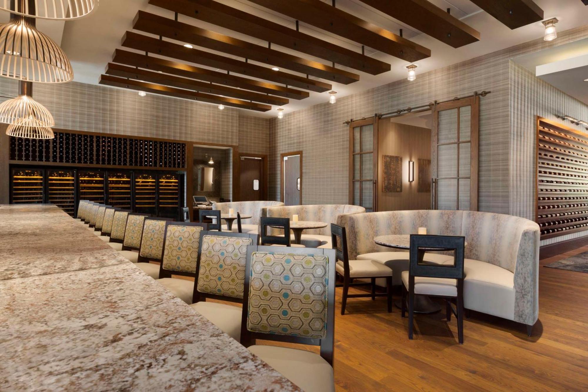 Embassy Suites By Hilton Greenville Downtown Riverplace Εξωτερικό φωτογραφία