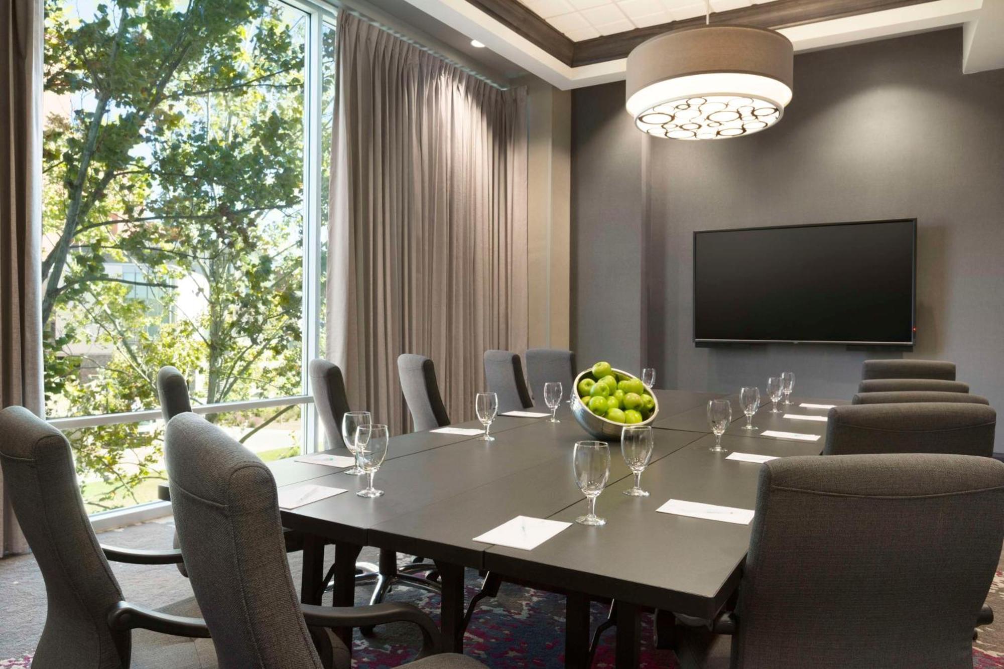 Embassy Suites By Hilton Greenville Downtown Riverplace Εξωτερικό φωτογραφία